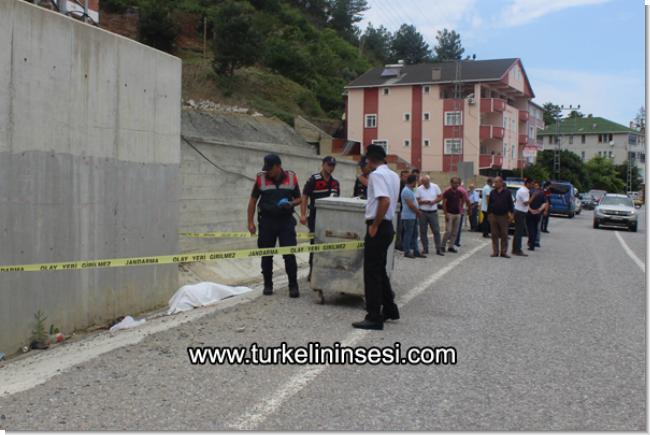 Elektrik direğinden düşen işçi hayatını kaybetti