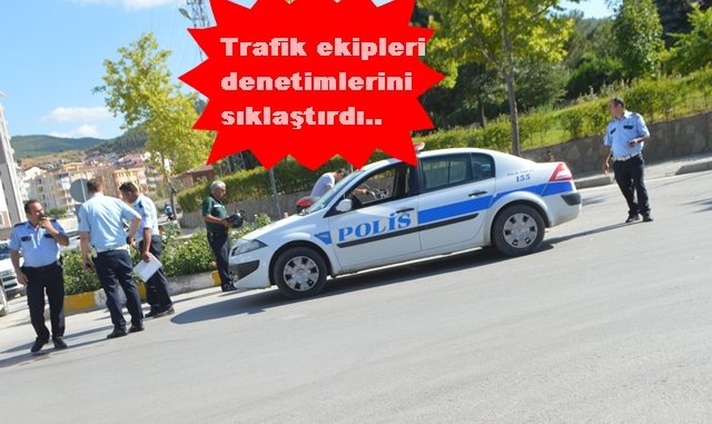 BOYABAT’TA TRAFİK EKİPLERİ  EŞ ZAMANLI DENETİMLERİNİ SIKLAŞTIRDI