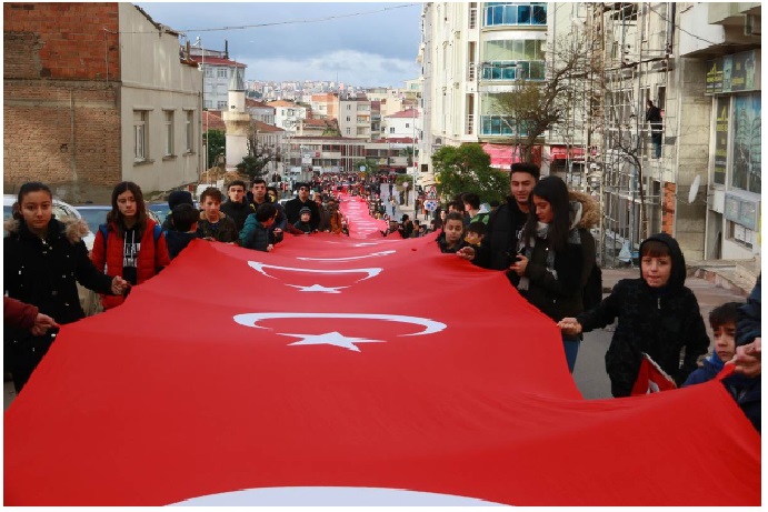 SİNOP FEDAKAR ECDADI VE TÜM ŞEHİTLERİ İÇİN VEFA YÜRÜYÜŞÜNDE BULUŞTU