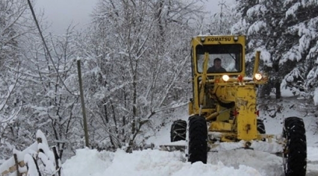 Sinop'ta kar yağışı 146 köyle ulaşımı kesti!